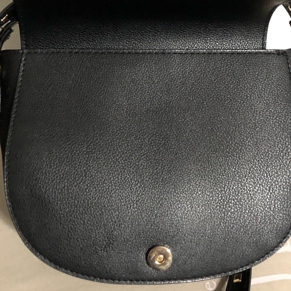 ✨VS Gold Studded Crossbody Bag✨ - Picture 6 of 7